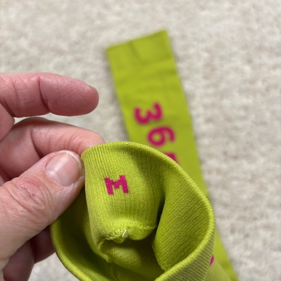 FIGS‎ Nurse Compression Socks Lime Green 24/7 365 Size M - Picture 3 of 5